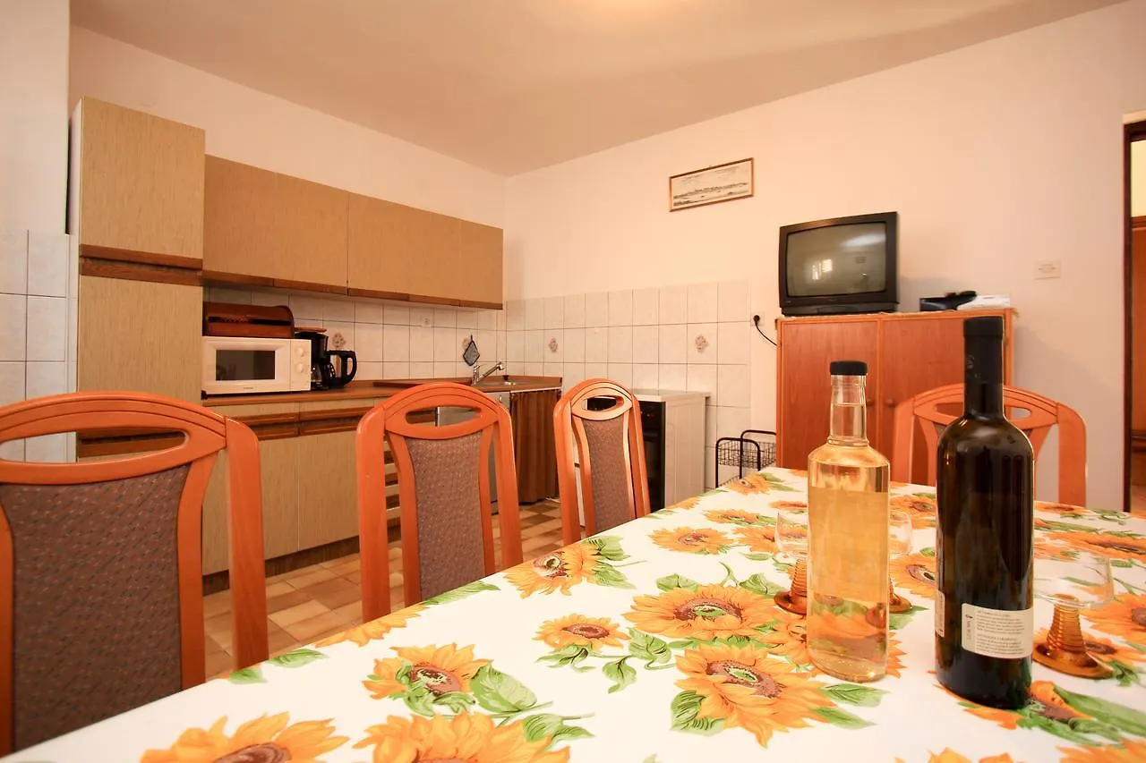 Apartments Flora Pjescana Uvala