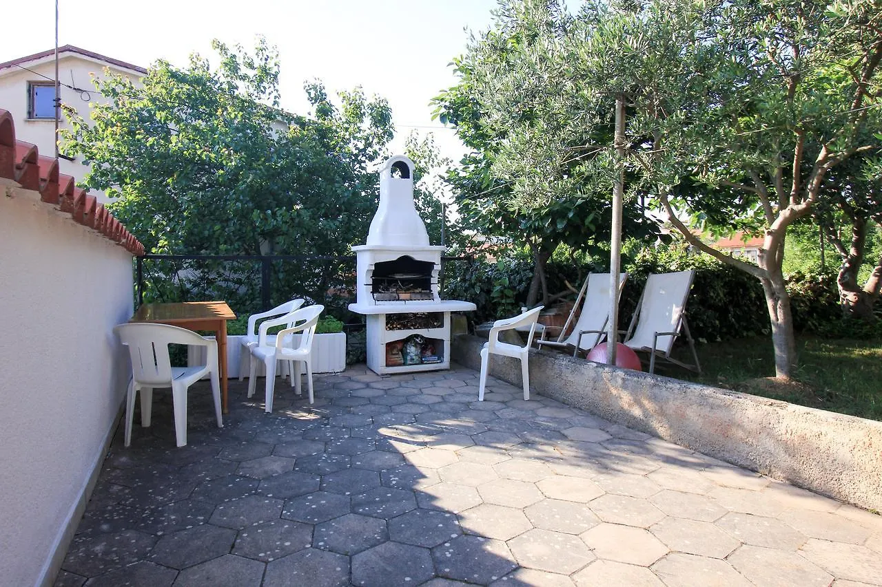 Apartments Flora Pjescana Uvala